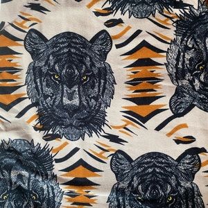 LULAROE TC Tiger leggings